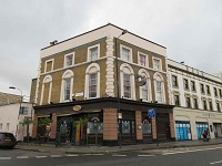Kona Kai pub on Fulham Road
